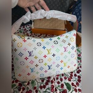 Elegant  Handbag. Not authentic